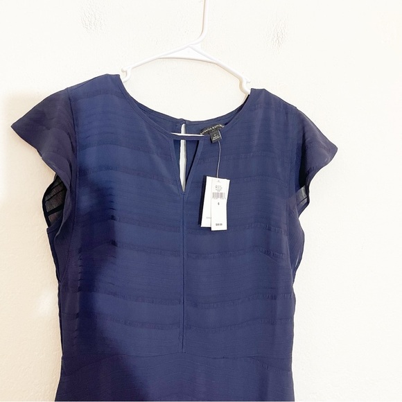 NWT Banana Republic Textured Flutter Sleeve Fit And Flare Dress Size 6 Blue - Picture 6 of 12